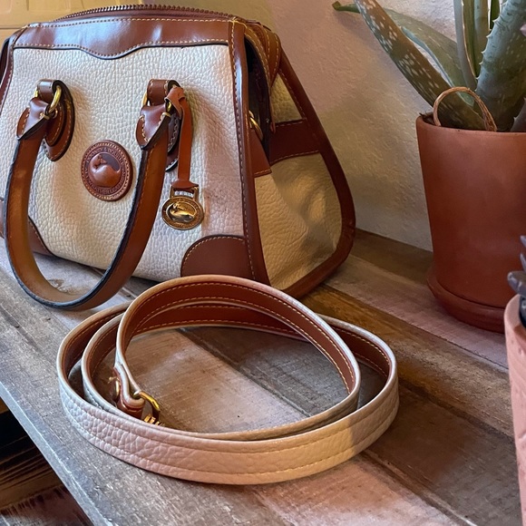 Dooney & Bourke Bags Vintage Fake Dooney And Bourke Purse Poshmark
